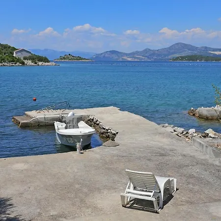 Apartments By The Sea Zuronja, Peljesac - 10137 *