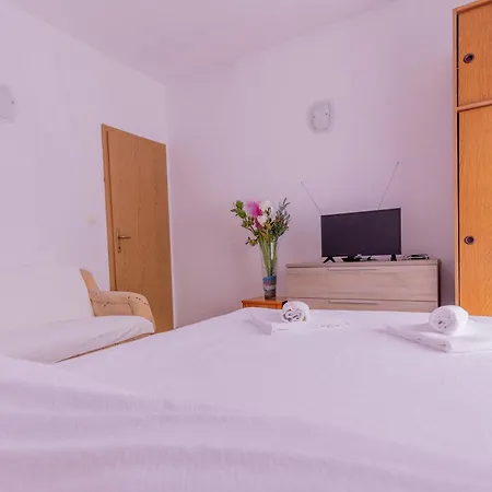 Apartments By The Sea Zuronja, Peljesac - 10137 Apartment