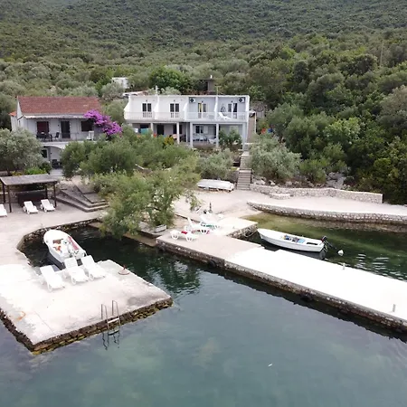 Apartments By The Sea Zuronja, Peljesac - 10137 Brijesta